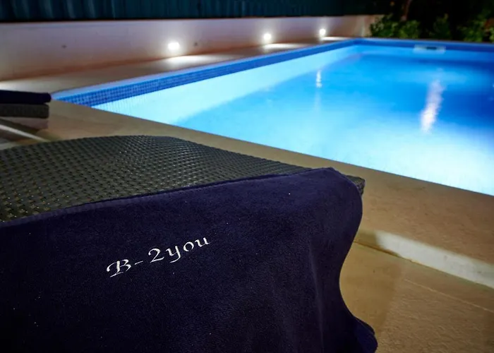 B-2you Апартаменты Трогир