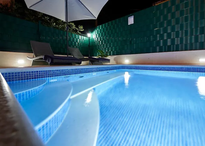 Апартаменты B-2you *