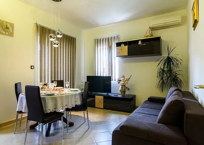 B-2you Апартаменты